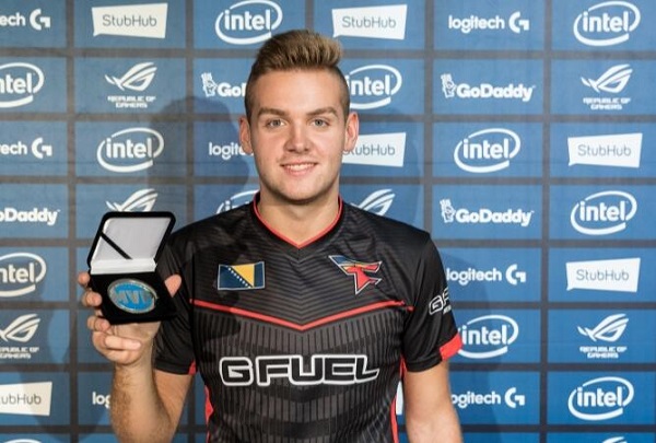 JDG赛后群访：Ruler大赞卡莎 称其是个多才多能的英雄