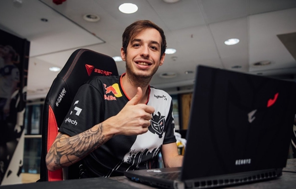 Tabe：我们还是先打好BO3晋级正赛，冠军距离我们还是很遥远